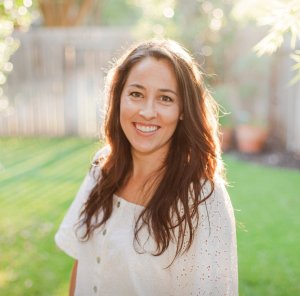 Holly Hernandez Holly Hernandez