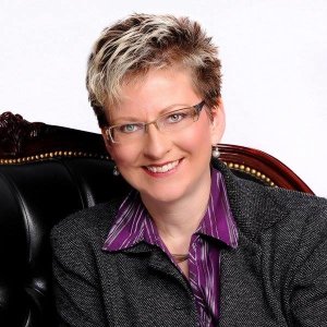 Liz Powell Liz Powell