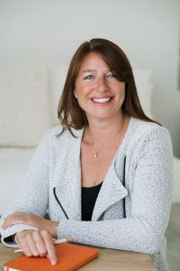 Clare Jeffries, BSc NT, IFMCP