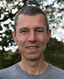 Anton Krige, MBChB, DIMC, FRCA, FFICM Anton Krige, MBChB, DIMC, FRCA, FFICM