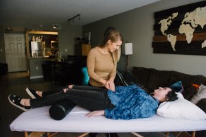 Dr. Laura Gordey Dr. Laura Gordey