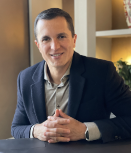 Adriano D. Dos Santos, Nutrition Science BSc I Sleep Medicine MSc Adriano D. Dos Santos, Nutrition Science BSc I Sleep Medicine MSc