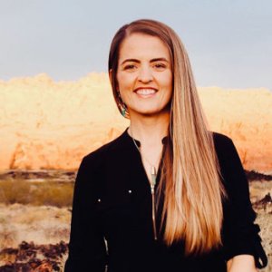 Liz Thomas Liz Thomas