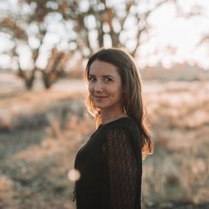 Elizabeth Piazza-Bonin