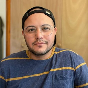 Julian/Julián Cabezas | He/They